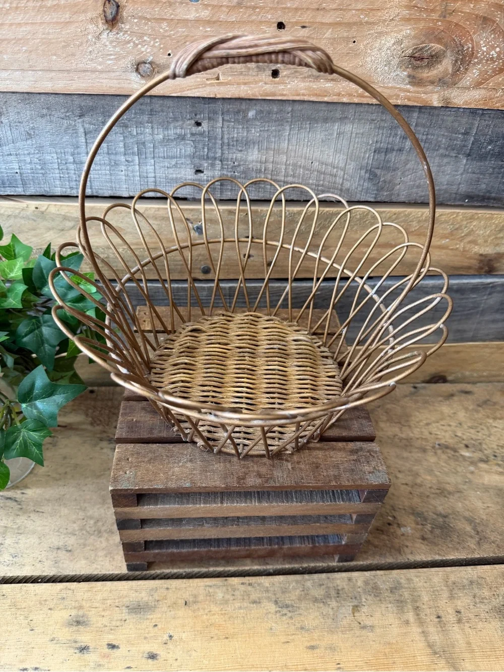 Round Gold Wire Basket with Woven Base and Wrapped Handle